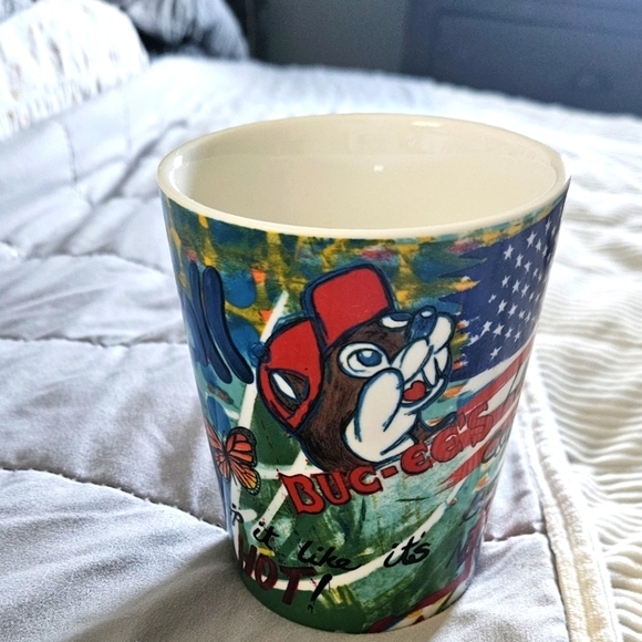 Buc-ee's Beaver America Colorful Graphic Mug - Picture 1 of 5